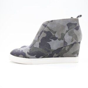 Linea Paolo Felicia Gray Suede Camouflage Print 2.5" Wedge Heel Booties - 8
